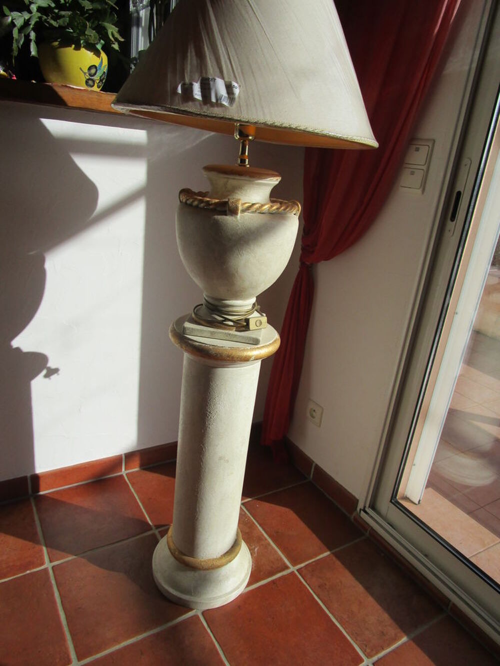 colonne lampadaire blanche Décoration