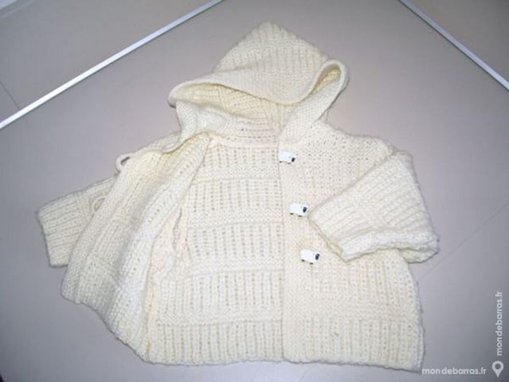 Gilet avec capuche 24 mois Vêtements enfants
