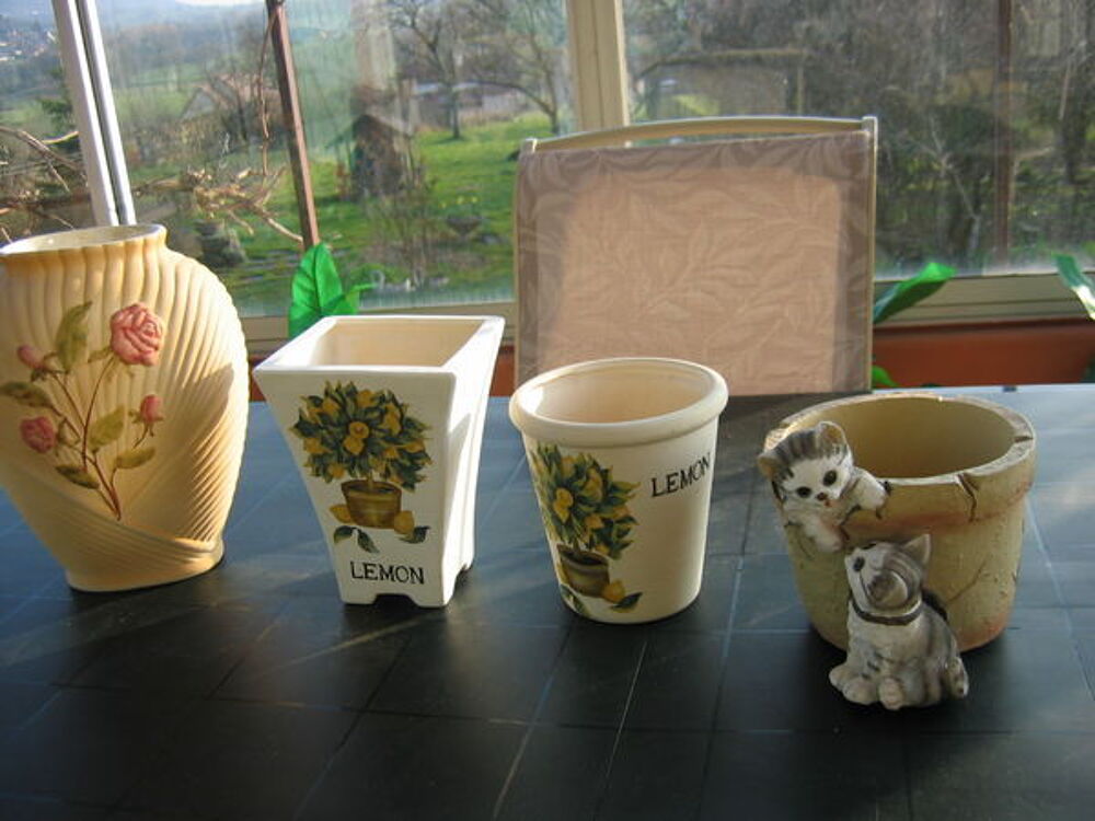 Lot de 4 pots et vase &agrave; fleurs Décoration