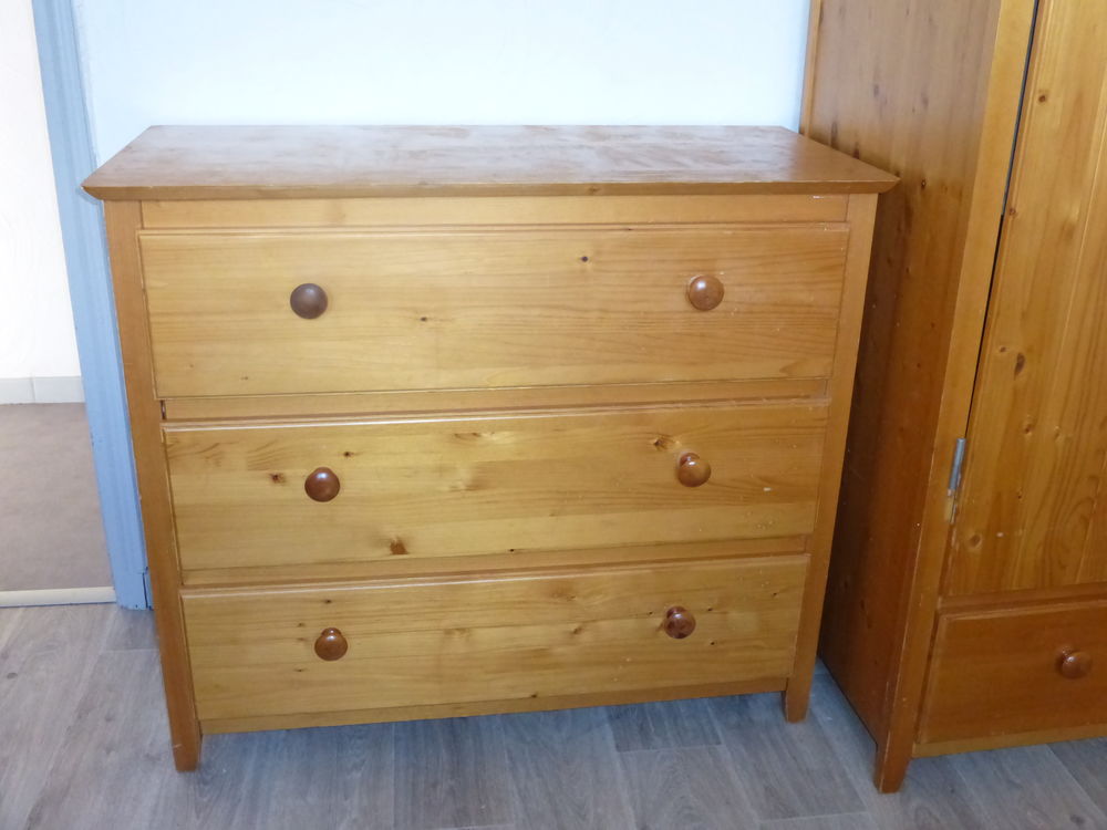 armoire et commode marque moulin roty Meubles