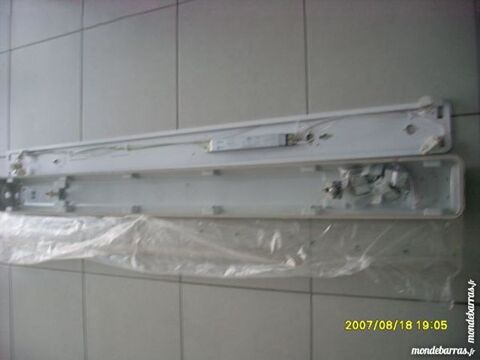 NEON T8 /G13IP66 35 Athies-sous-Laon (02)
