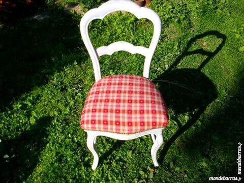 petite chaise 45 Bogny-sur-Meuse (08)