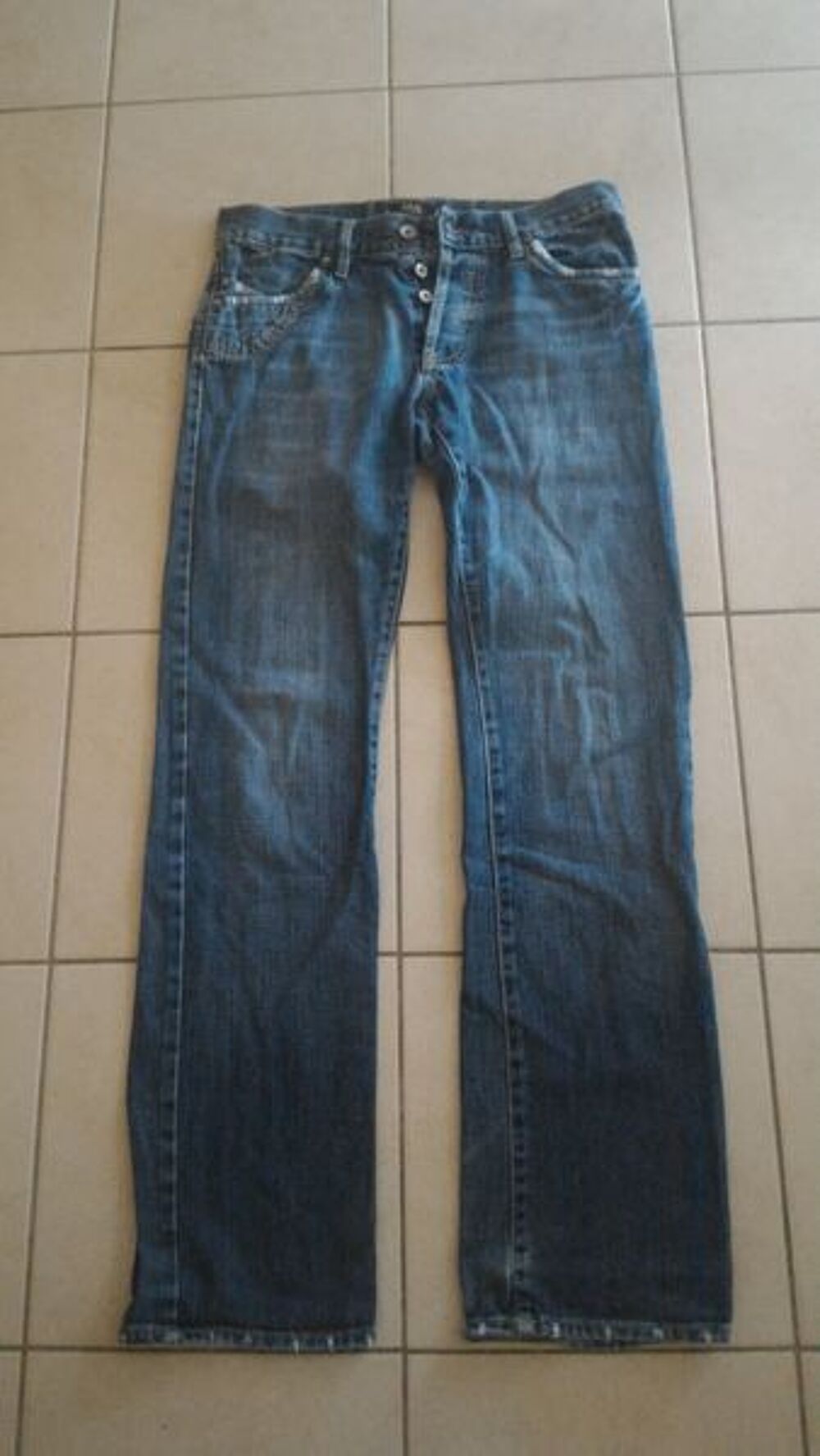 JEAN'S BAZZ BY JESS HOMME - TAILLE 40
Vêtements