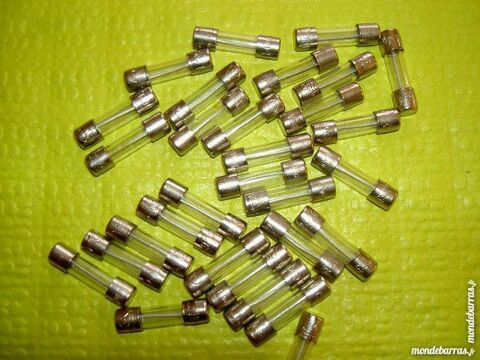 30 fusibles verres T4A, 5 X 20 mm, temporisés 5 Fournet-Blancheroche (25)