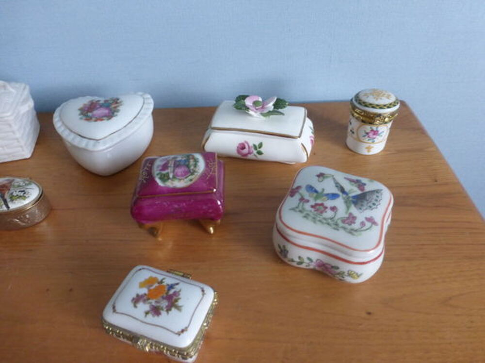 BO&Icirc;TES miniatures A COLLECTIONNER (r&eacute;f.C1) Décoration