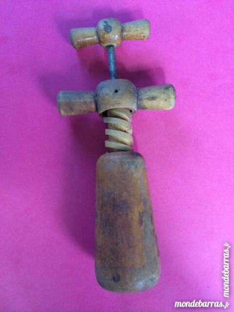 Tire bouchon ancien bois 15 Nice (06)