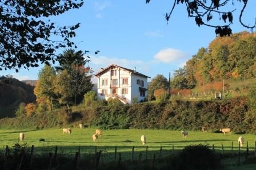   Gite 15 personnes 3 etoiles dans la montagne des Aldudes Vacances  / Offres de location 