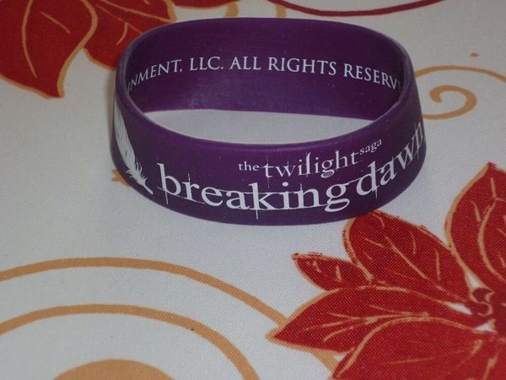 Bracelet twilight cullen film cin&eacute; bella edward ja Bijoux et montres