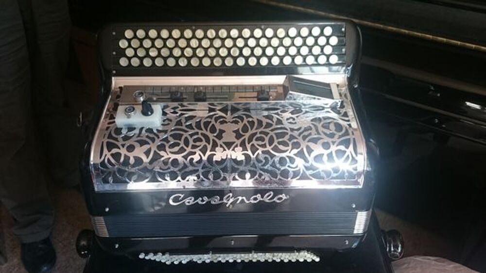 accord&eacute;on cavagnolo vedette 10 accordage am&eacute;ricain Instruments de musique