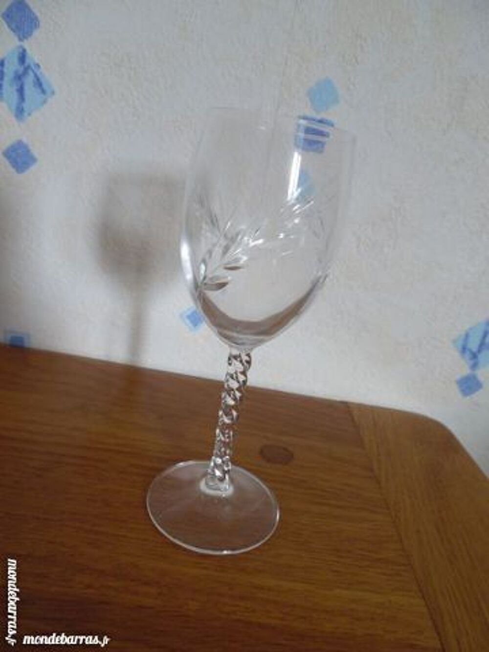 12 verres &agrave; liqueur CRISTAL D'ARQUES TAILLE EPI Cuisine