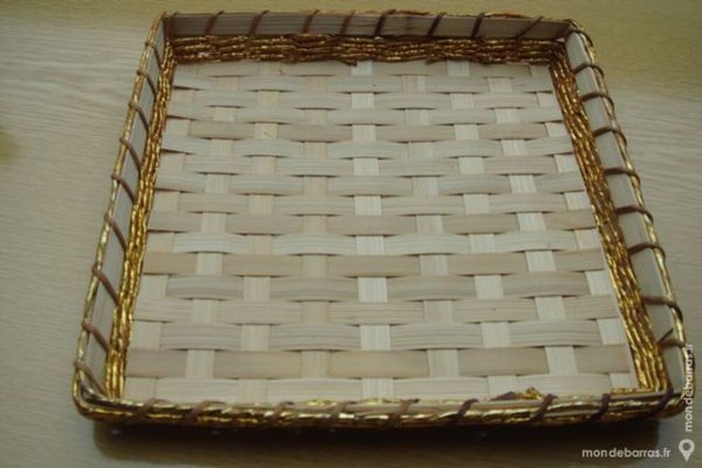 Corbeille carr&eacute;e Décoration
