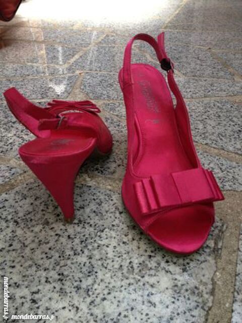 escarpins taille 38 TBE 16 Villepinte (93)