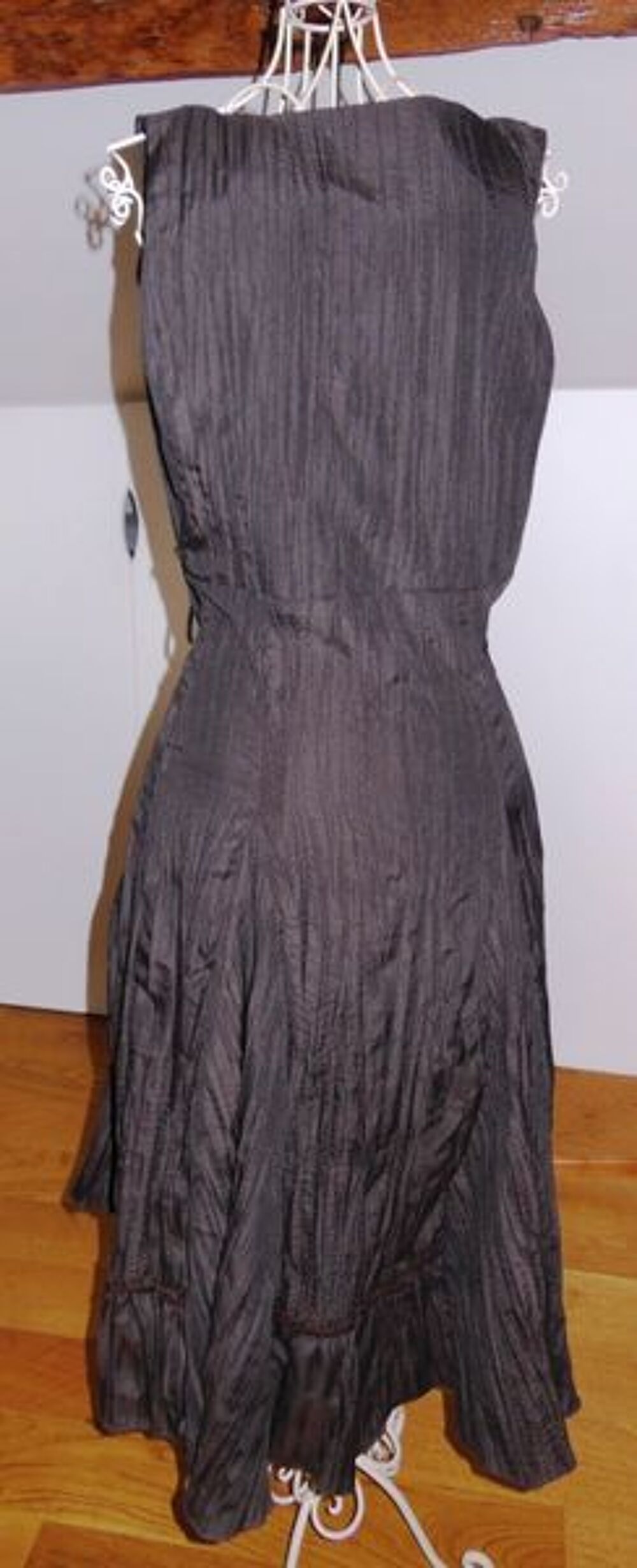 ROBE TAILLE 38 Vêtements