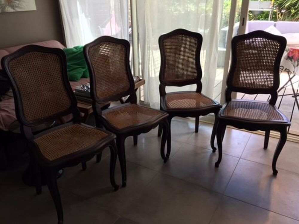 chaises cann&eacute;es Meubles