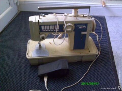 machine  coudre 50 Vouharte (16)
