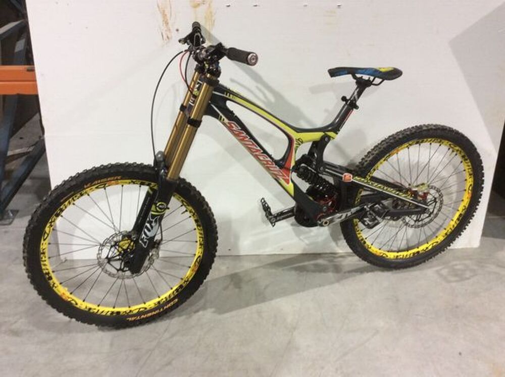V10 Santacruz full carbon Vélos