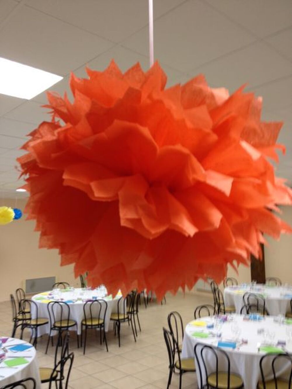 Pompons en papier de soie Décoration