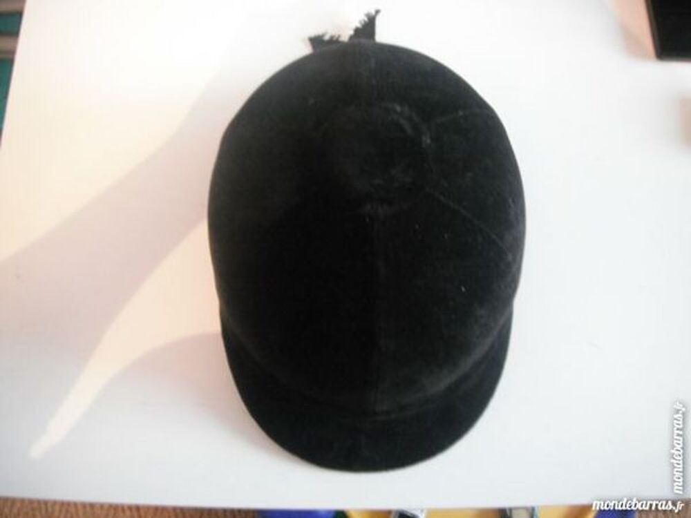 Bombe pour &eacute;quitation taille 52 Sports