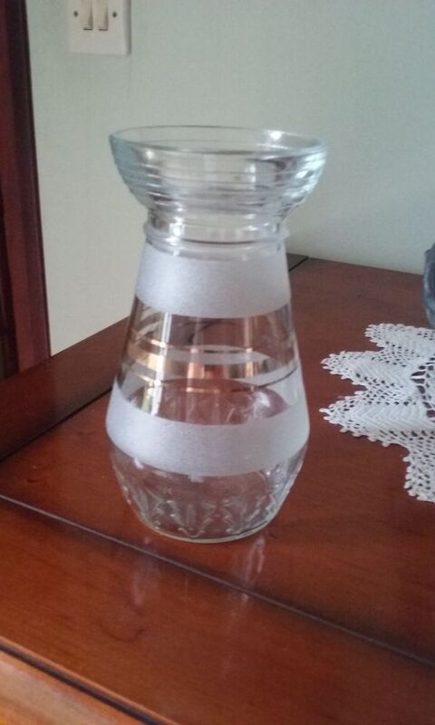 Petite carafe individuelle ou vase 8 Lésigny (77)
