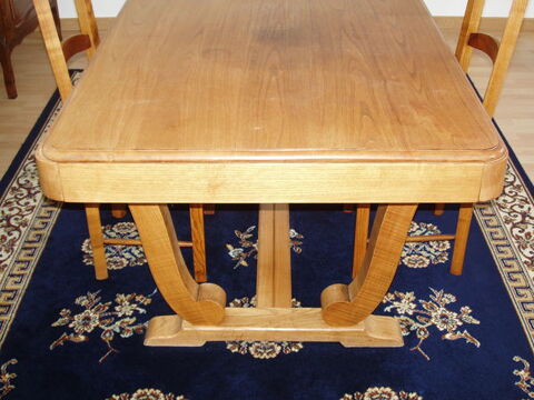 table  700 Parthenay (79)