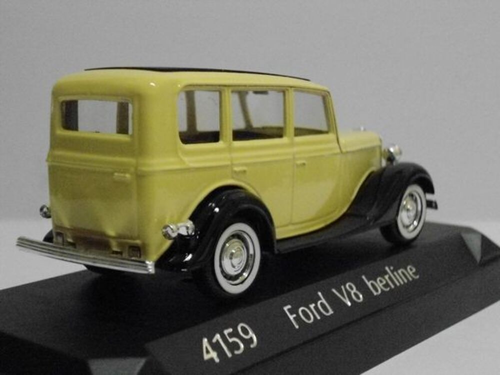 Ford V8 berline 1936 