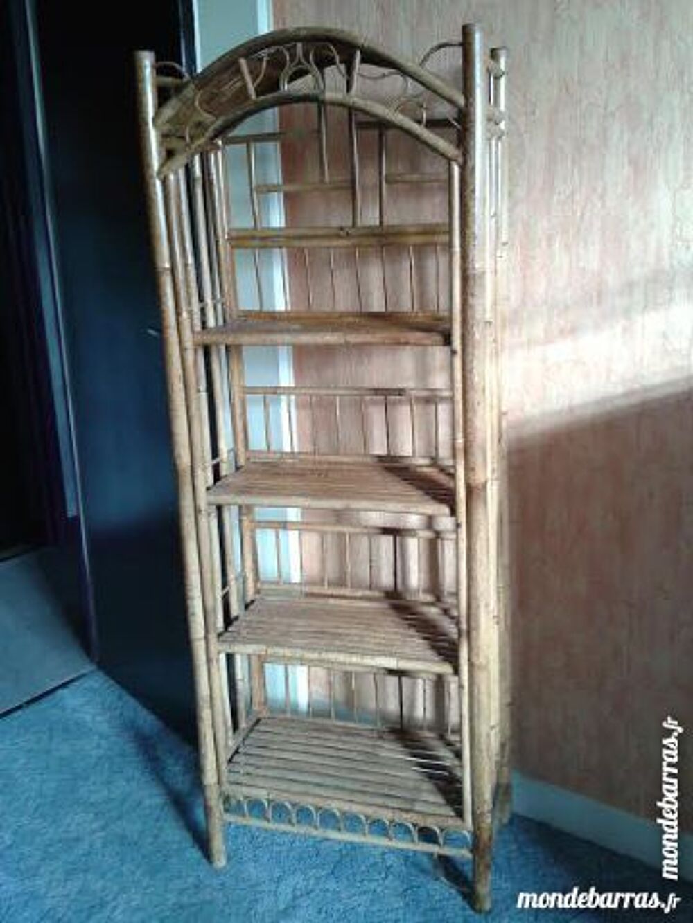 Meuble &eacute;tag&egrave;res en rotin Meubles