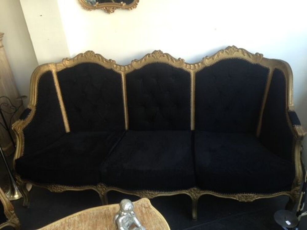CANAPE BERGERE STYLE BAROQUE ETAT IMPECCABLE Meubles