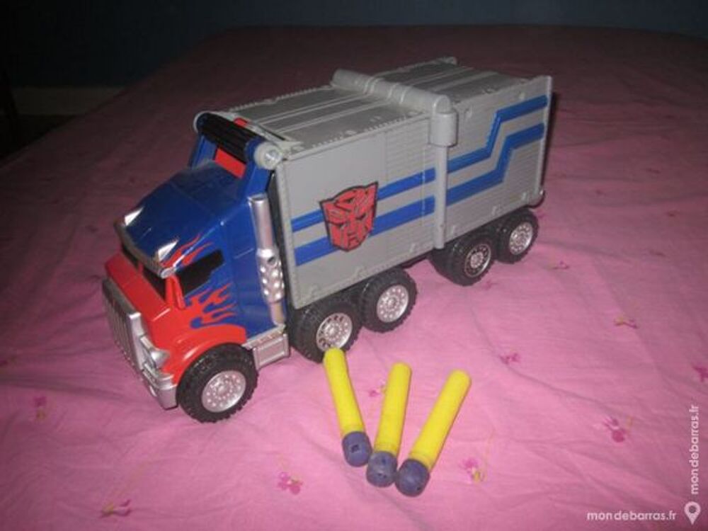 Camion transformable en pistolet TRANSFORMER Jeux / jouets