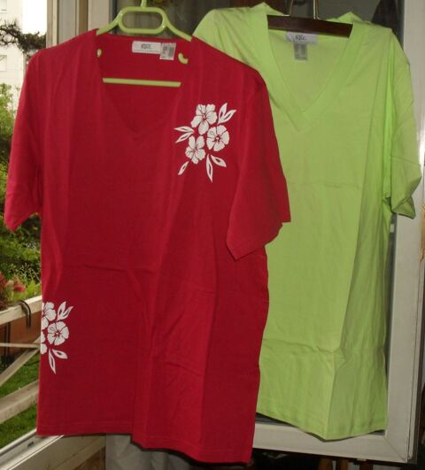 Lot de 2 tee shirts garantis NEUFS. Taille 44/46 12 Montreuil (93)