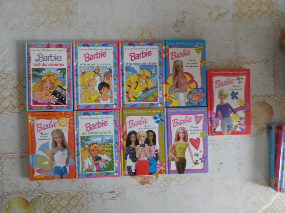 LOT DE 9 BARBIE 1ERE BIBLIOTHEQUE DES ENFANTS Livres et BD