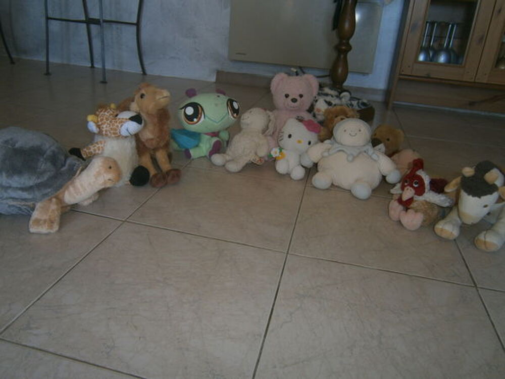 lot de peluches Jeux / jouets