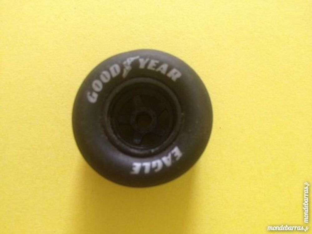 Pneu et jante F1 Good Year Jeux / jouets
