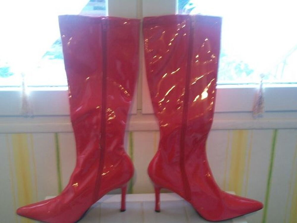 Botte vernis rouge Chaussures