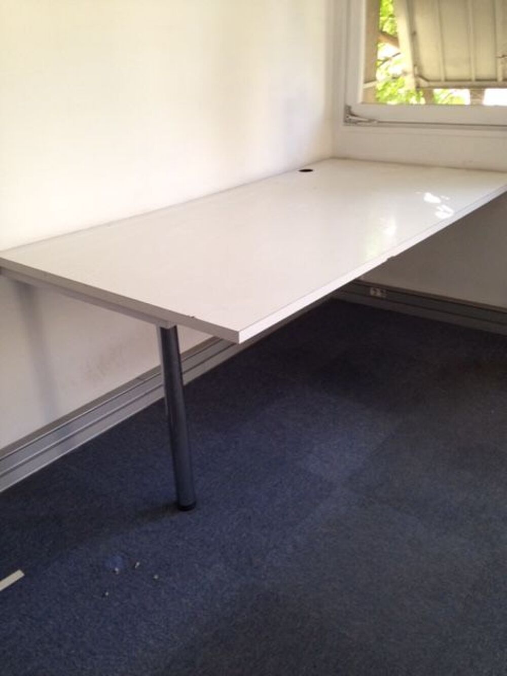 lot de bureaux et &eacute;tag&egrave;res pour 50€ Meubles