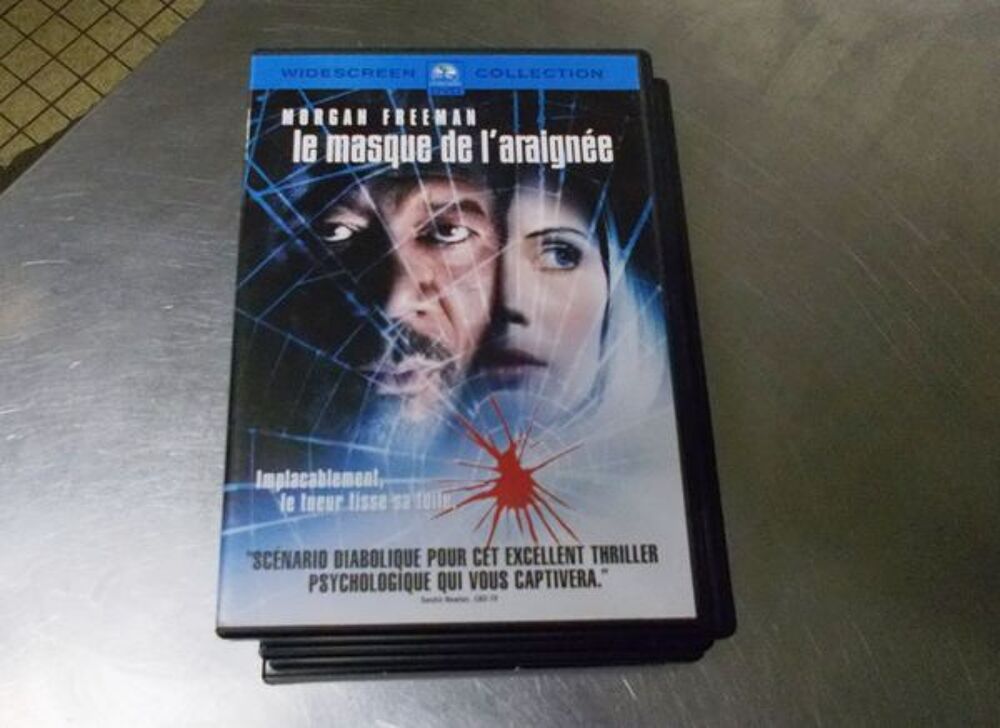 dvd le masque de l'araign&eacute;e morgan Freeman (seven) DVD et blu-ray