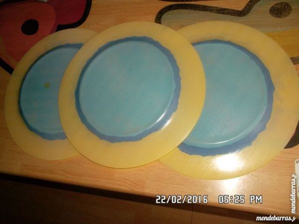 3 ASSIETTES JAUNE-BLEU*JUSTE 5E LES 3*KIKI60230 Cuisine