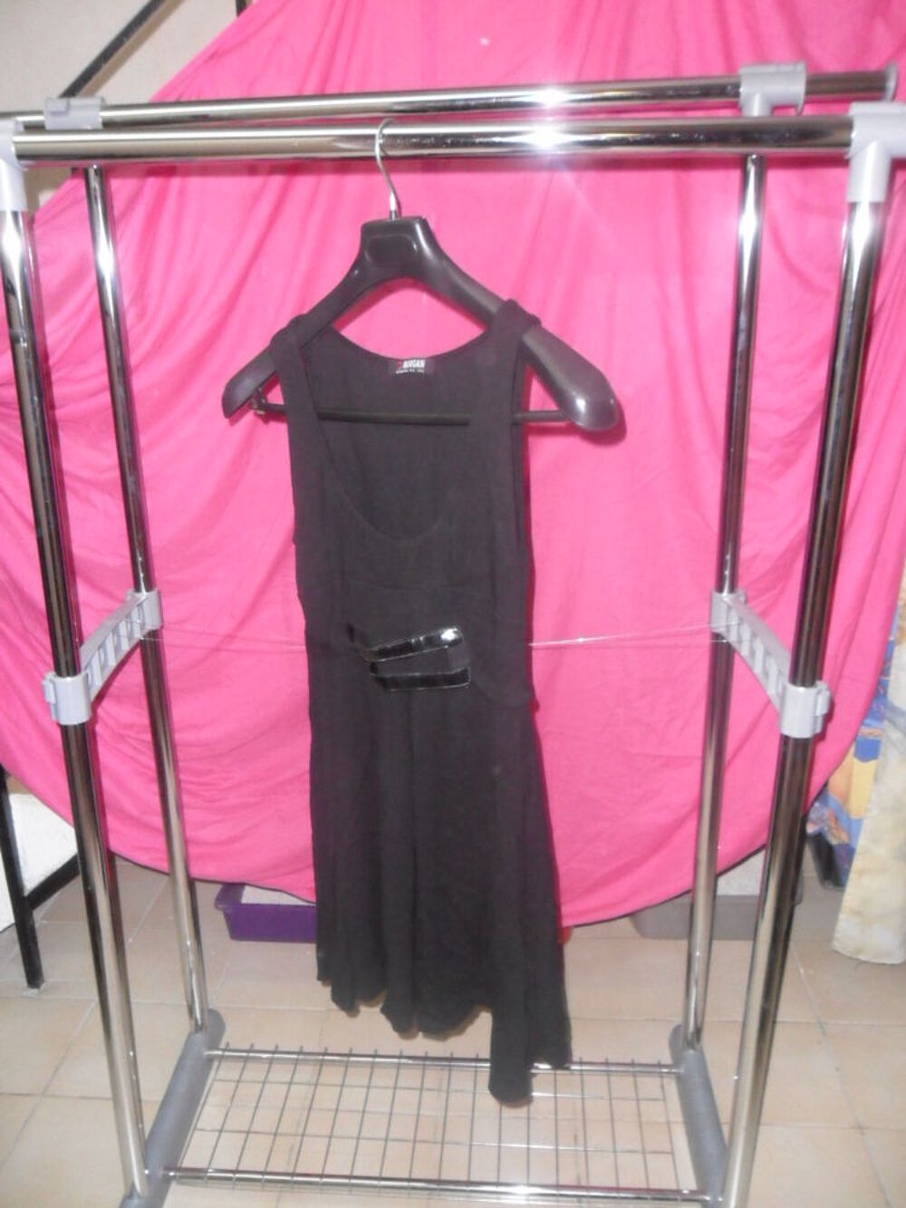 ROBES NOIRES Vêtements