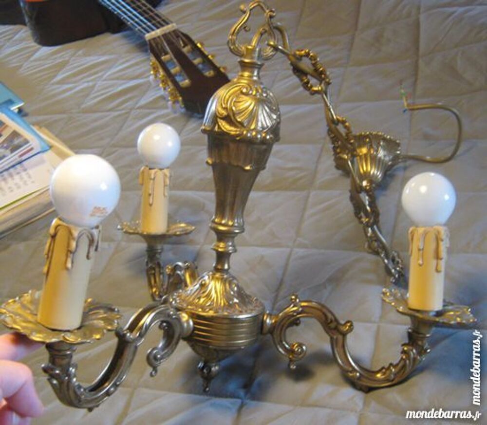 LUSTRES EN BRONZE MASSIF - 2 FORMATS - Décoration