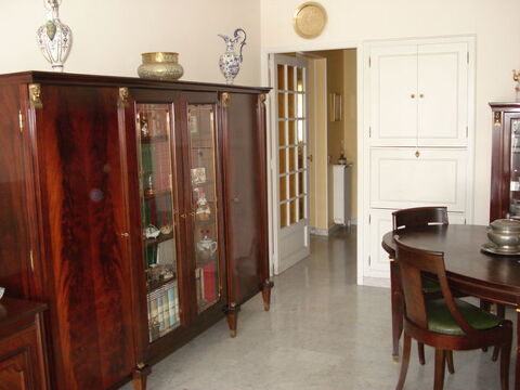 AFFAIRE...BIBLIOTHEQUE 450 Nice (06)