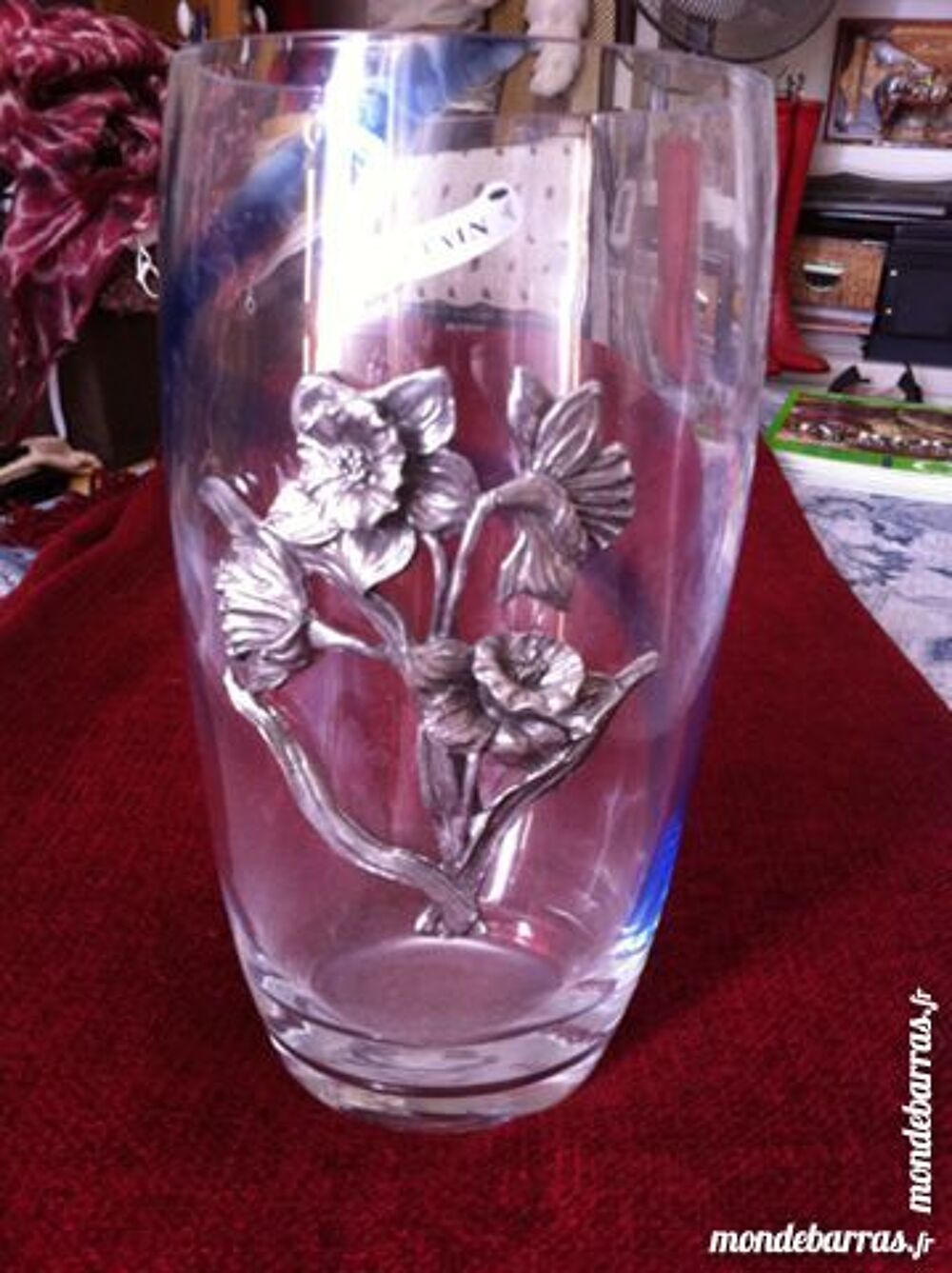 Beau vase cristal avec fleurs en &eacute;tain Cuisine