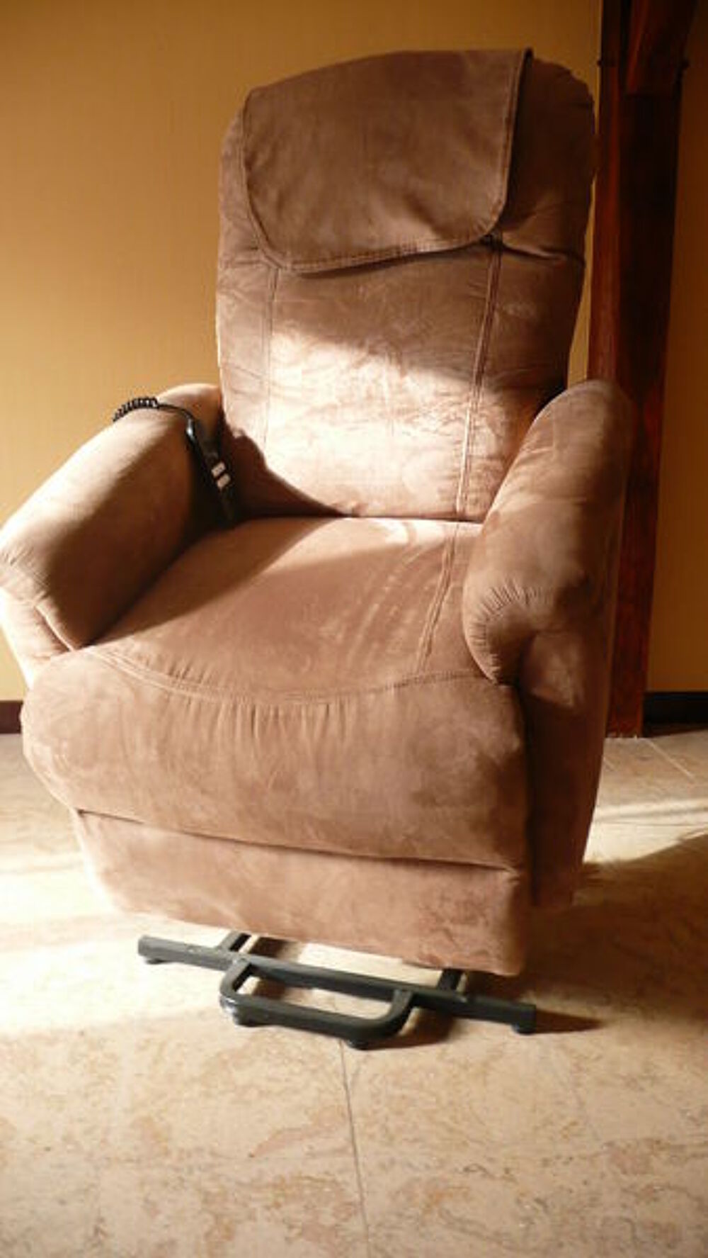 Fauteuil m&eacute;dicalis&eacute; Puériculture