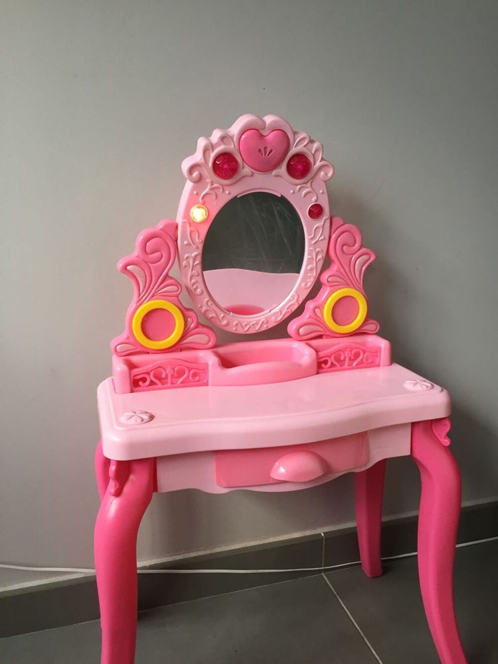 Coiffeuse de jouet avec lumi&egrave;re/son pour enfants Jeux / jouets