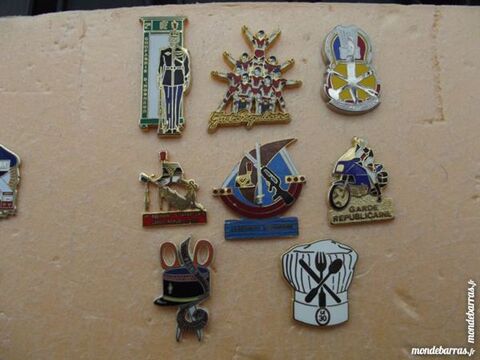 Pin's de la Garde R�publicaine 4 Saint-Vallier (71)