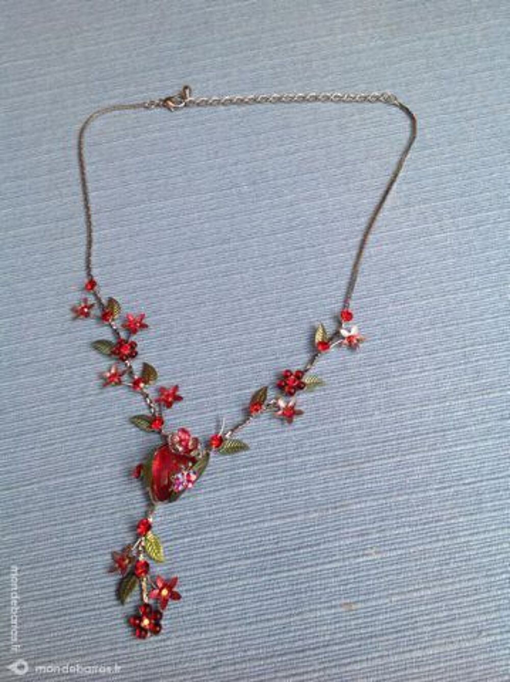 COLLIER STYLE MURANO NEUF Bijoux et montres