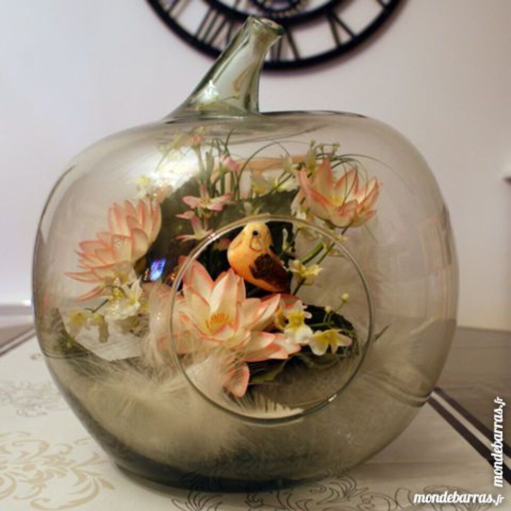 "Vase en verre ""forme pomme"" avec son d&eacute;cor" Décoration