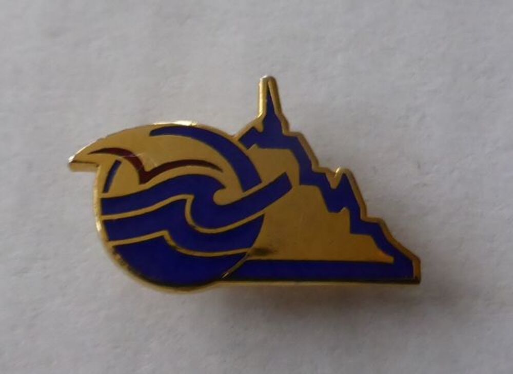 pins mont st miche l -logo st james. 