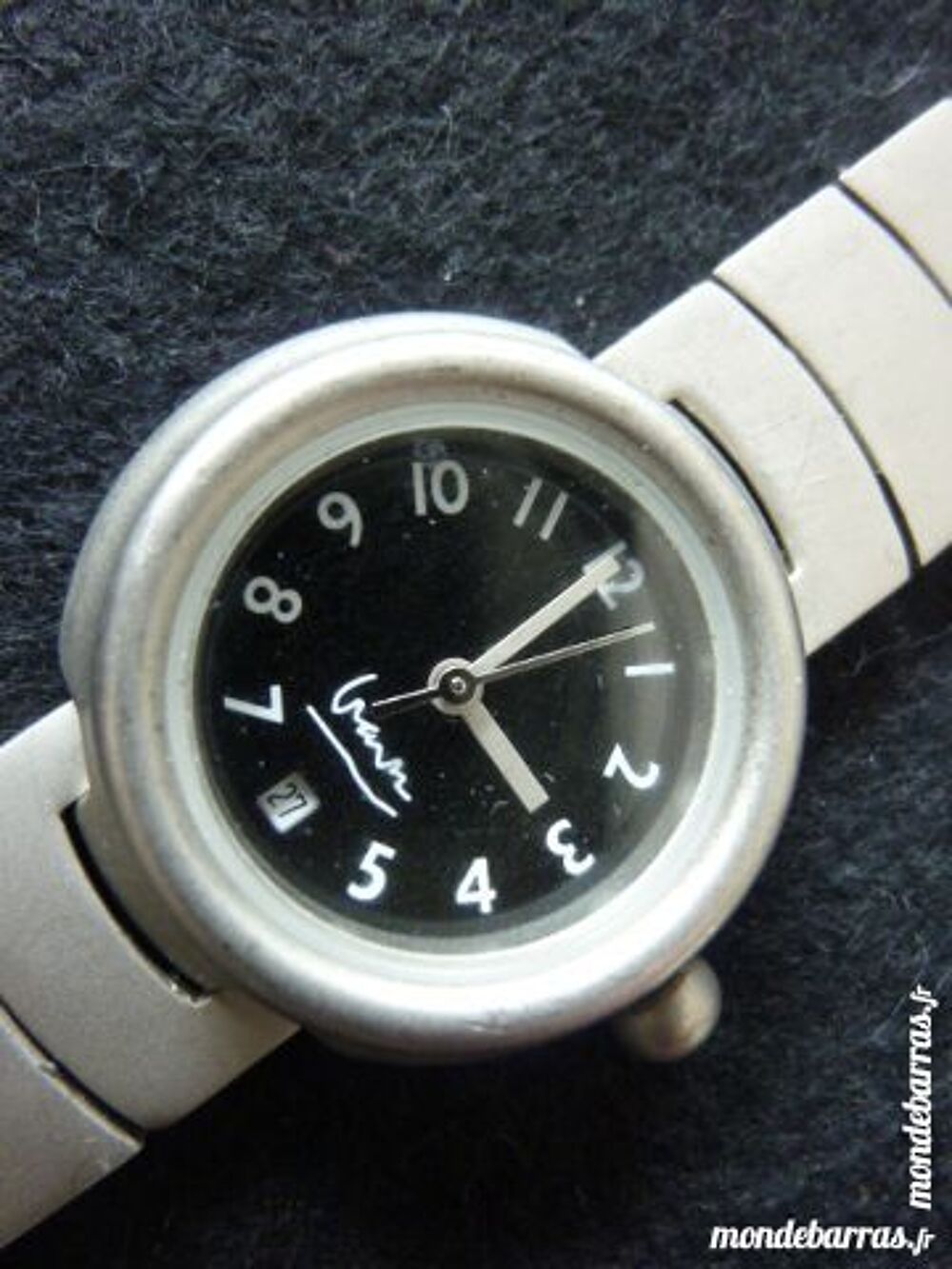 CARVEN USA montre dame analogique DIV0508 Bijoux et montres