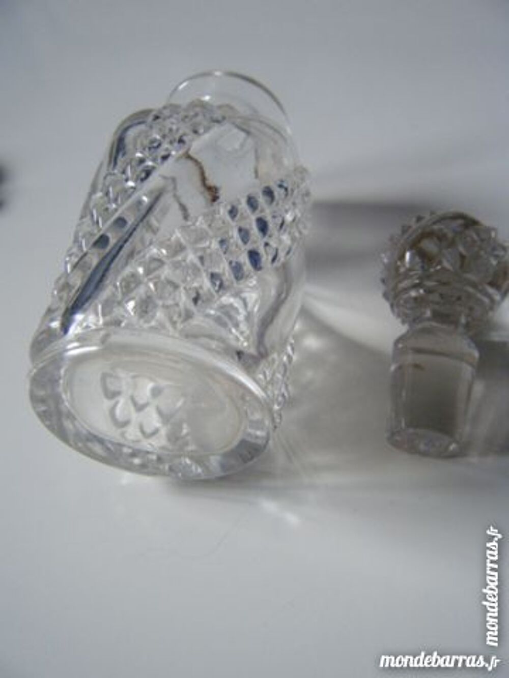 flacon en cristal num&eacute;rot&eacute; 