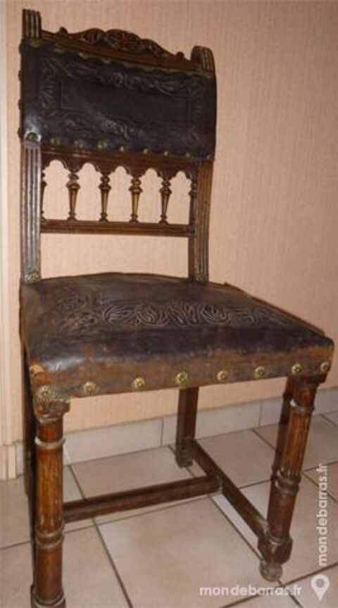 Chaise ancienne en cuir 100 Chalon-sur-Sa�ne (71)