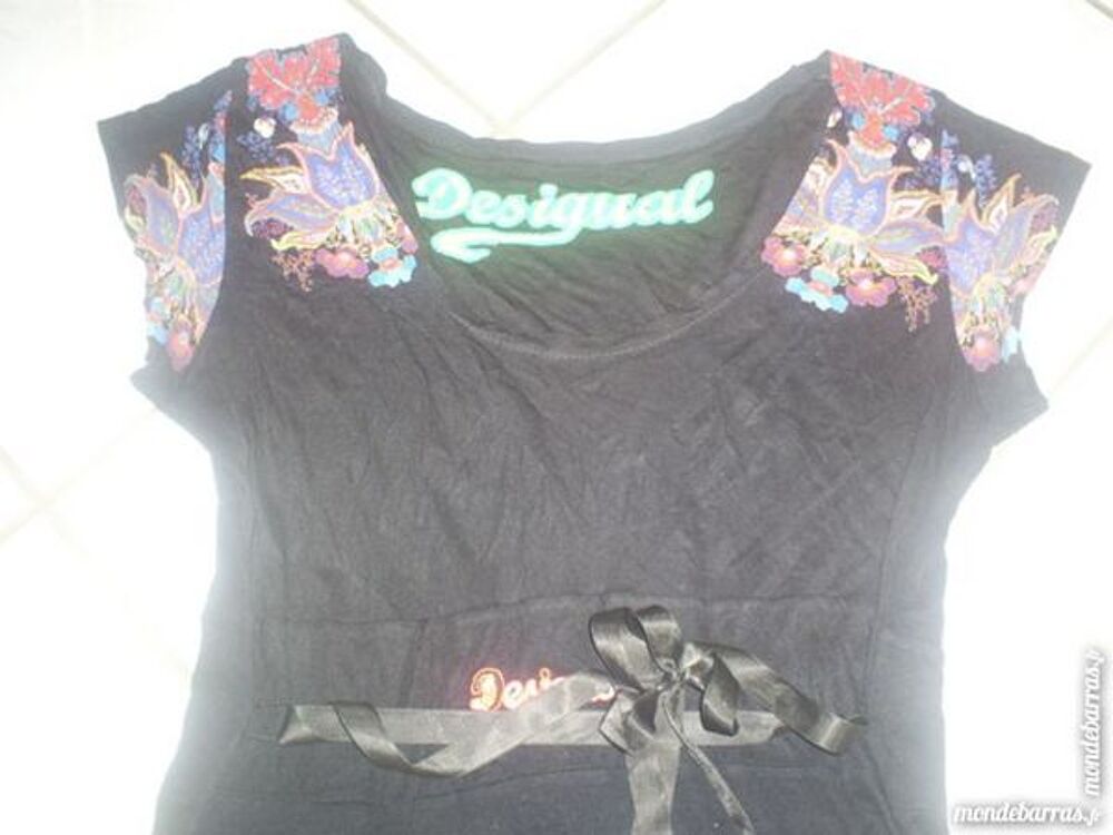 Robe DESIGUAL Taille M Vêtements